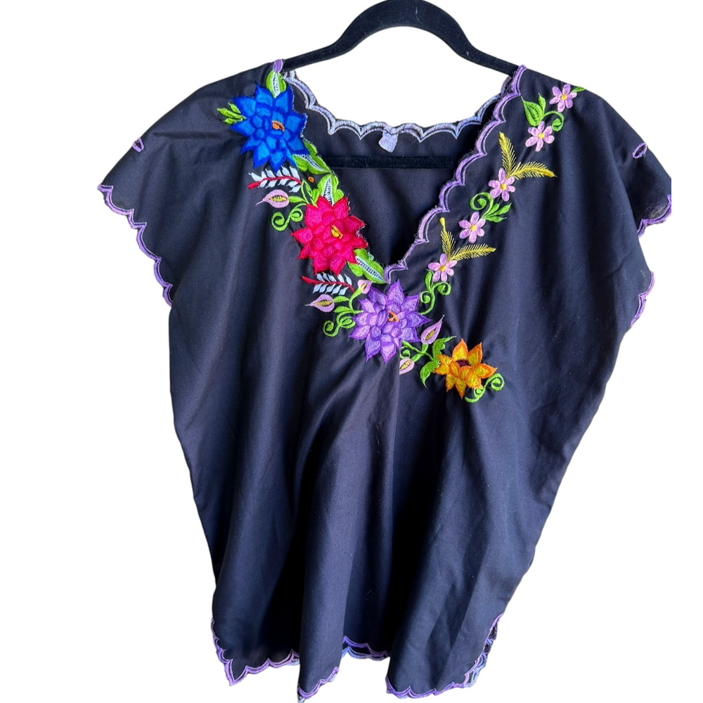 Mexican Embroidered Blouse Black Floral Boho Peasant Top XL Cotton Scalloped